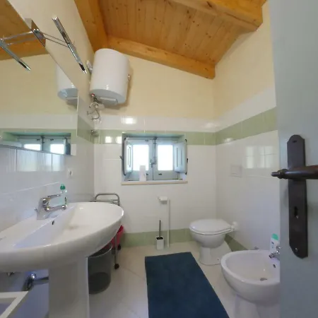 La Casa Del Miele Di Borgo Carbone Vakantiehuis