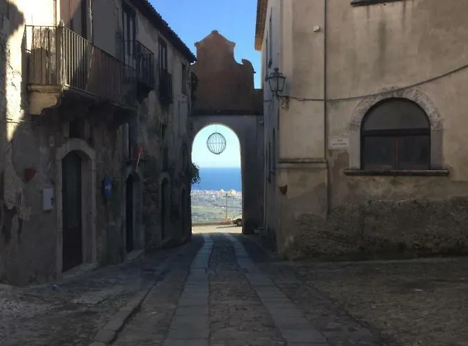 La Casa Del Miele Di Borgo Carbone