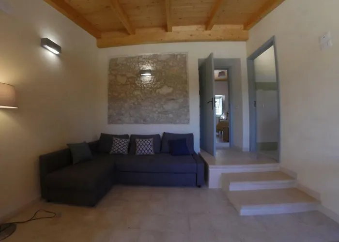 La Casa Del Miele Di Borgo Carbone 洛克里